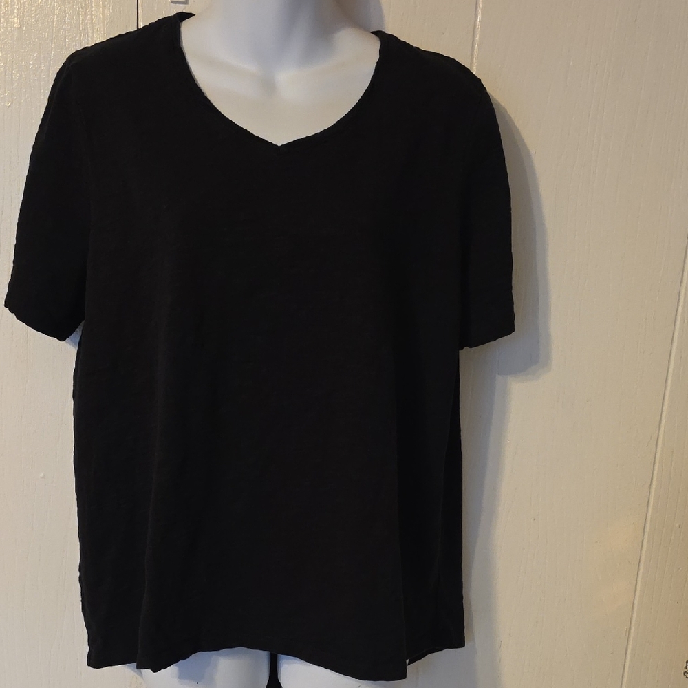 Chico's Black Short Sleeve Tee